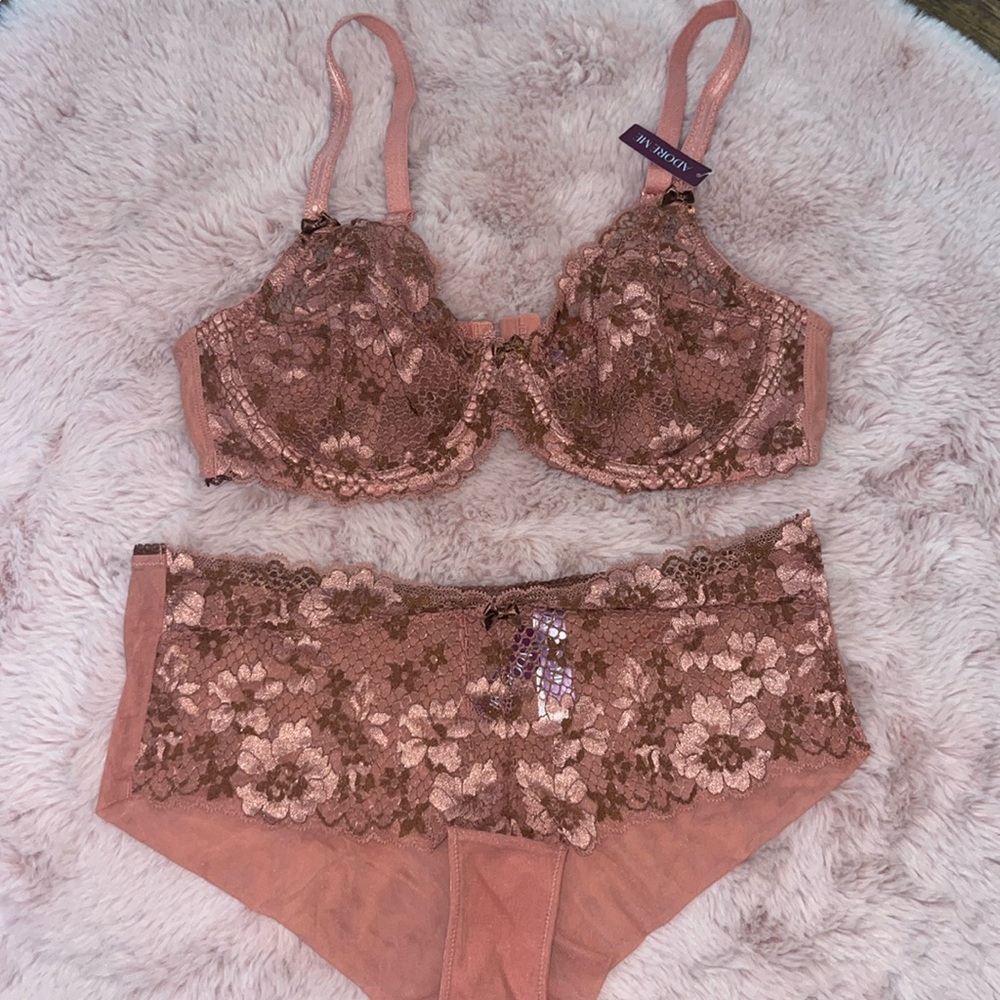 New, Adore me set bottom L top size 38D